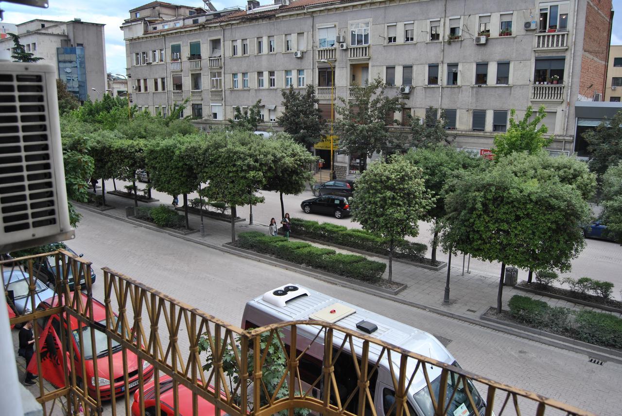 Hotel Republika Tiranë Luaran gambar