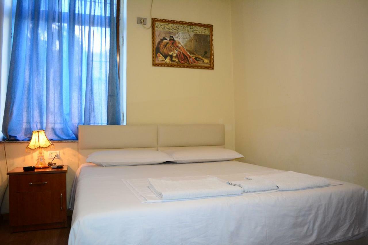 Hotel Republika Tiranë Luaran gambar